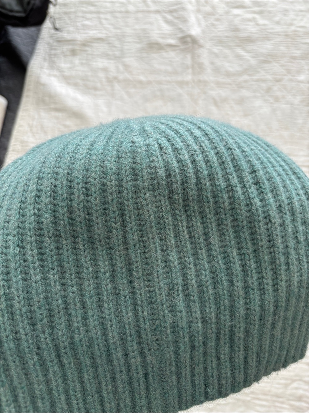 NWT Simon’s Cashmere Ribbed Beanie - Picture 7 of 8